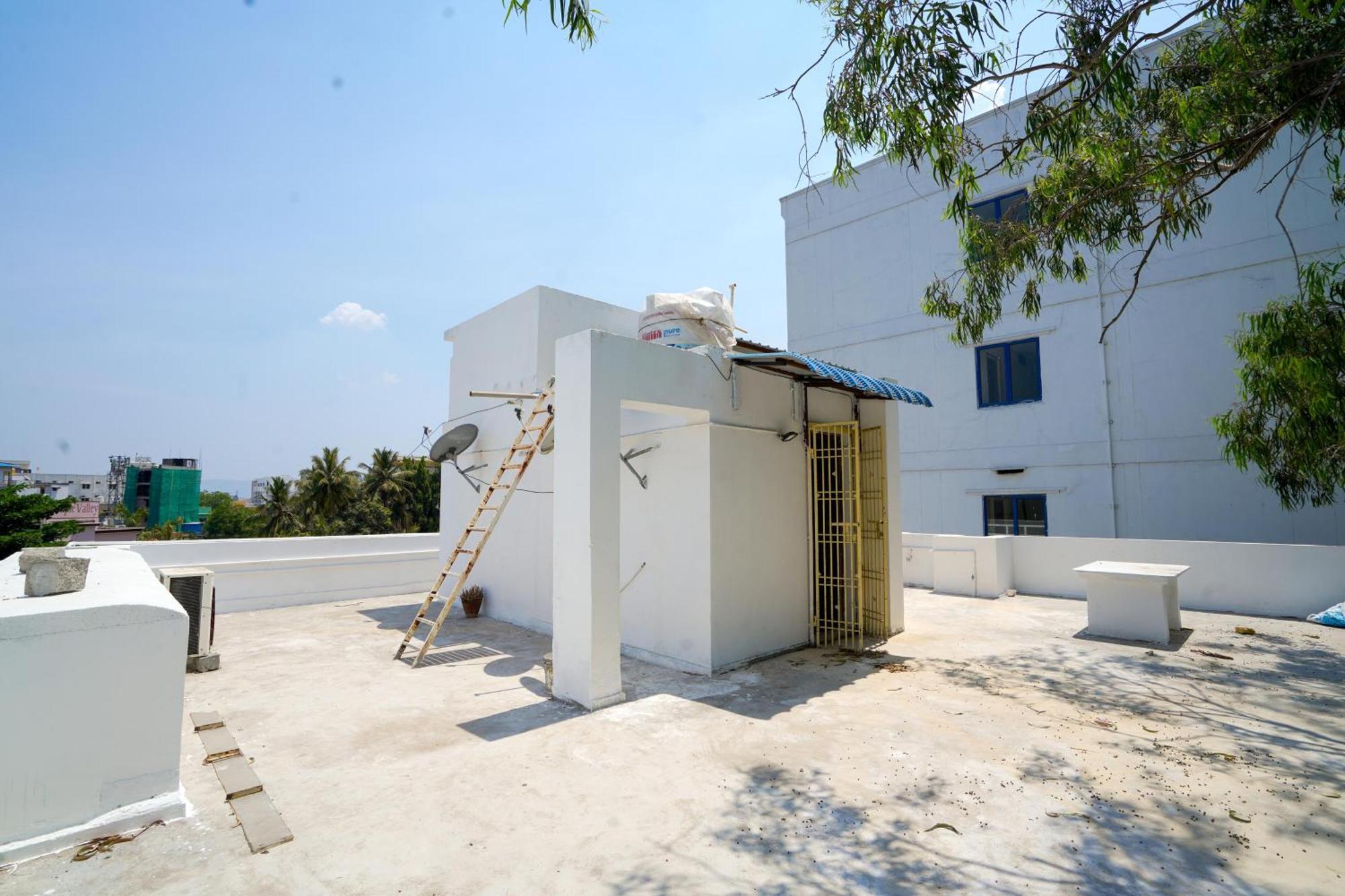 Golden Villa - Duplex House With Private Theater - Near To Alipiri And Bhudevi Ttd Ticket Counter And Kapilateertham Тирупати Екстериор снимка