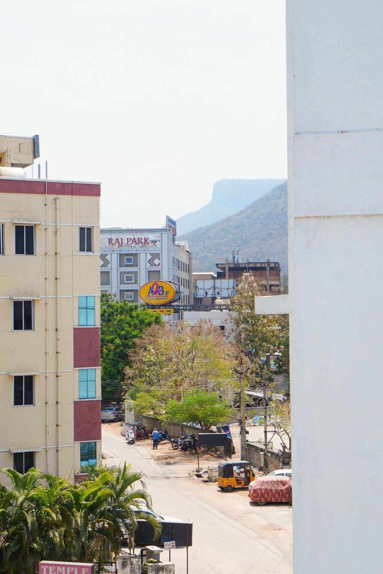 Golden Villa - Duplex House With Private Theater - Near To Alipiri And Bhudevi Ttd Ticket Counter And Kapilateertham Тирупати Екстериор снимка