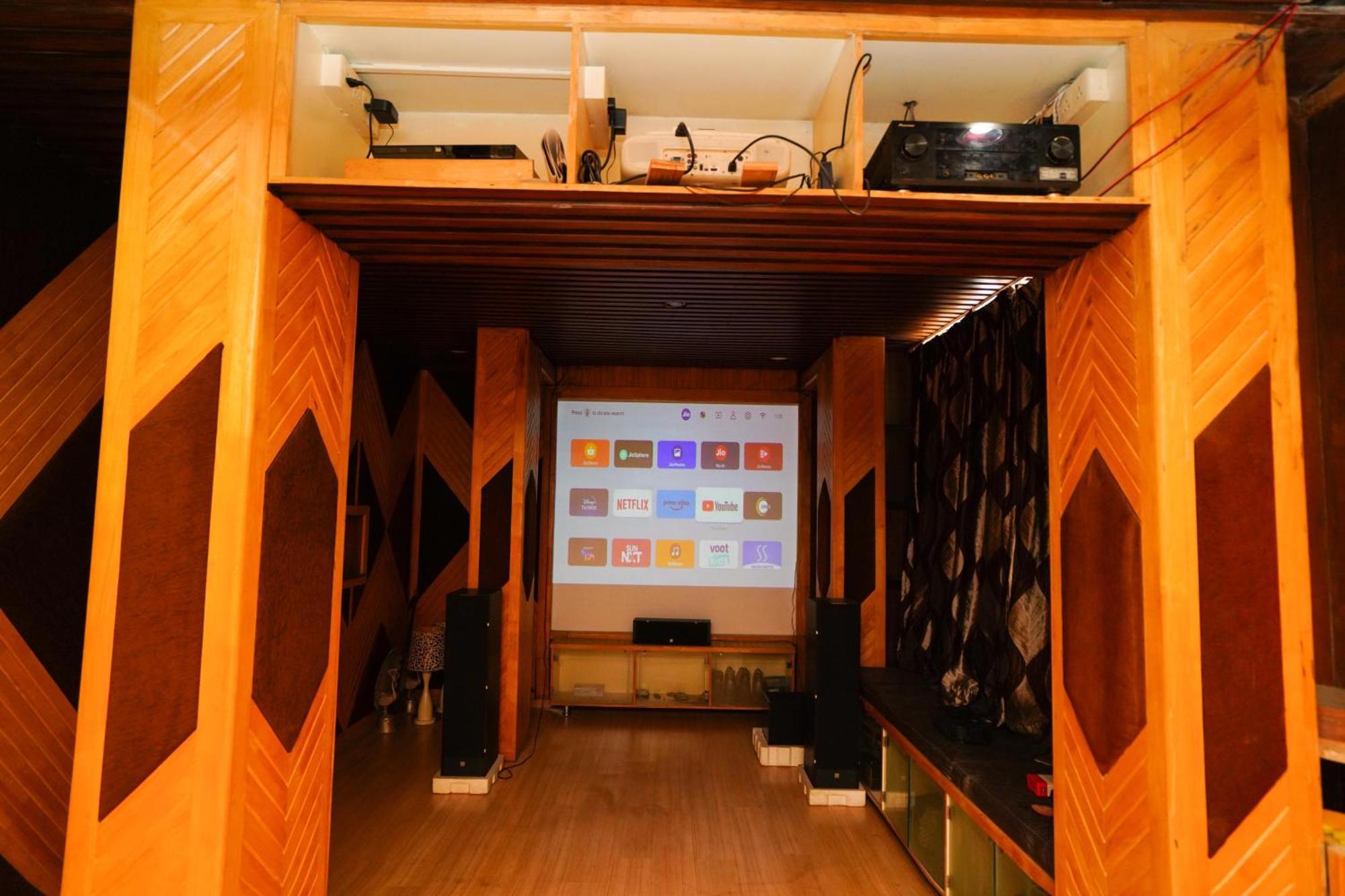 Golden Villa - Duplex House With Private Theater - Near To Alipiri And Bhudevi Ttd Ticket Counter And Kapilateertham Тирупати Екстериор снимка